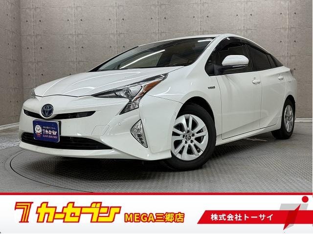 Toyota PRIUS 2017 — фото автомобиля 1