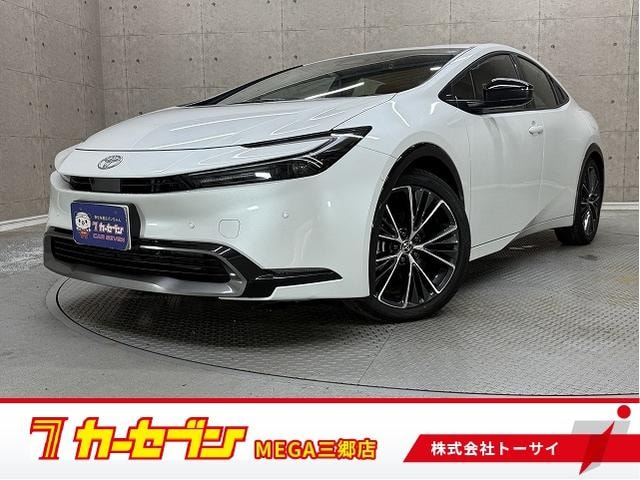 Toyota PRIUS 2025 — фото автомобиля 1