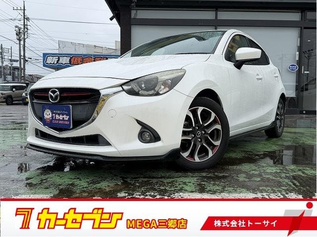 Mazda DEMIO 2016 — фото автомобиля 1