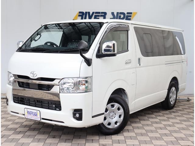 Toyota HIACE VAN 2025 — фото автомобиля 1