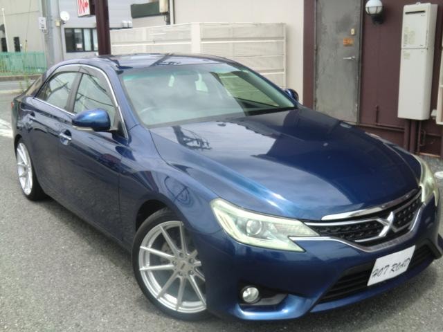 Toyota MARK X 2012 — фото автомобиля 1