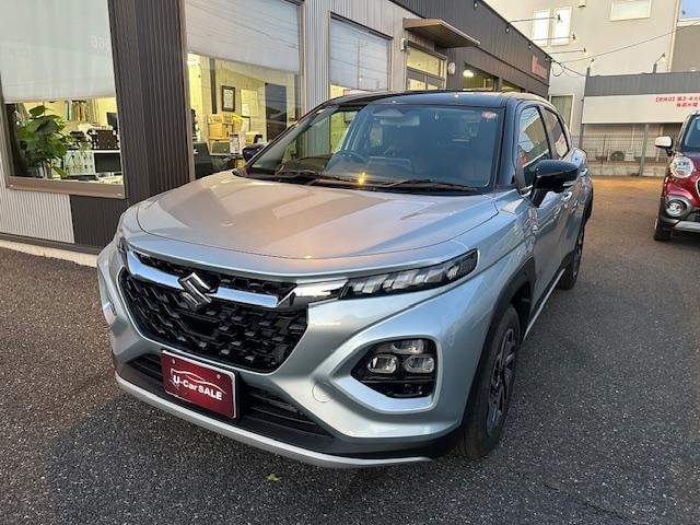 Suzuki FRONX 2025 — фото автомобиля 1