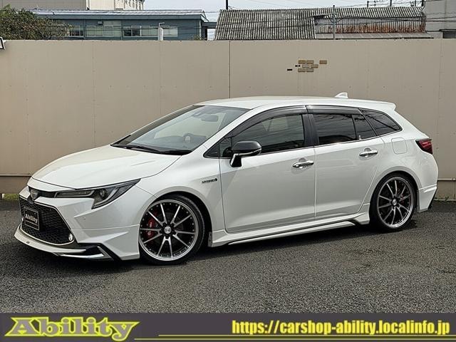 Toyota COROLLA TOURING 2020 — фото автомобиля