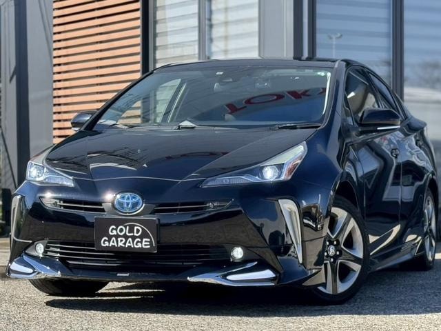 Toyota PRIUS 2021 — фото автомобиля 1