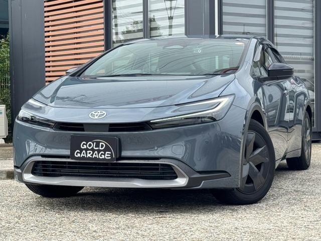 Toyota PRIUS 2023 — фото автомобиля 1