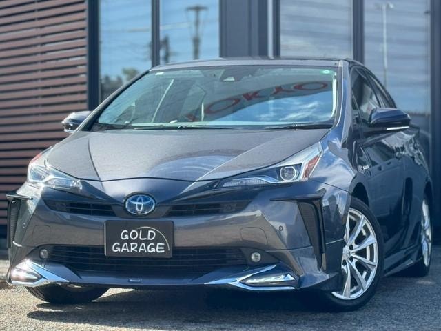 Toyota PRIUS 2018 — фото автомобиля 1