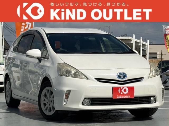 Toyota PRIUS ALPHA 2011 — фото автомобиля 1