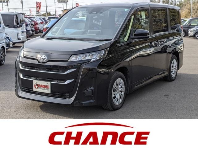 Toyota NOAH 2022 — фото автомобиля 1