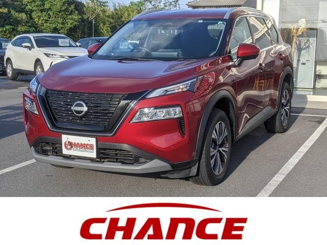 Nissan X-TRAIL 2022 — фото автомобиля