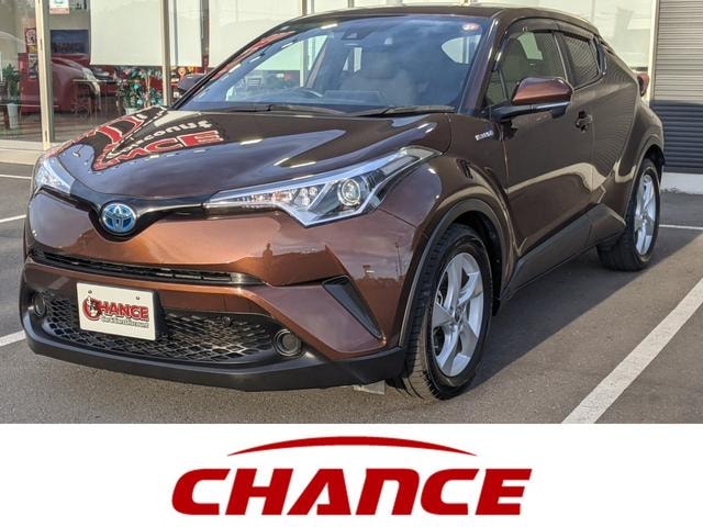 Toyota C-HR 2017 — фото автомобиля 1