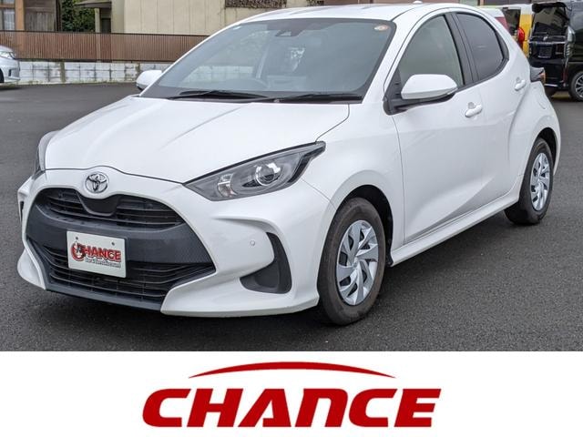 Toyota YARIS 2021 — фото автомобиля