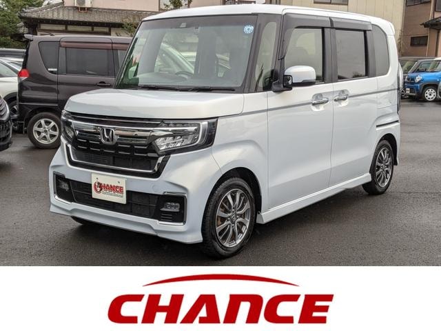 Honda N-BOX CUSTOM 2023 — фото автомобиля 1
