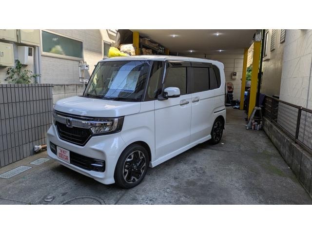 Honda N-BOX CUSTOM 2019 — фото автомобиля 1