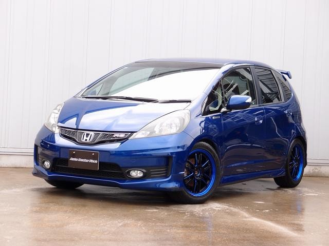 Honda FIT 2012 — фото автомобиля 1