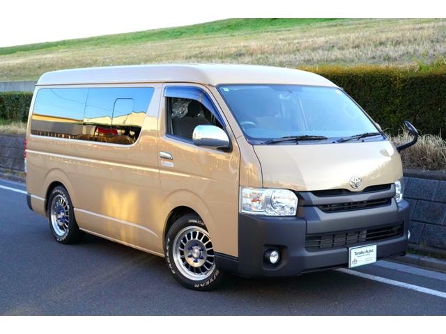 Toyota HIACE WAGON 2016 — фото автомобиля 1