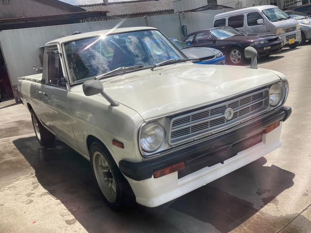 Nissan SUNNY TRUCK 1993 — фото автомобиля