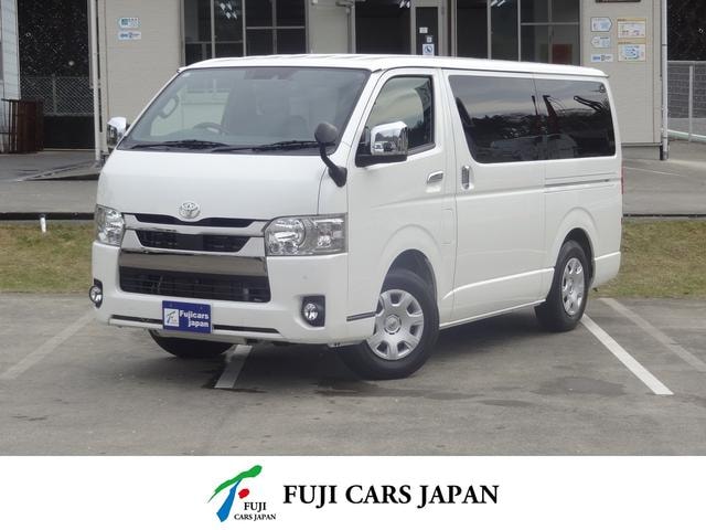 Toyota HIACE VAN 2021 — фото автомобиля 1