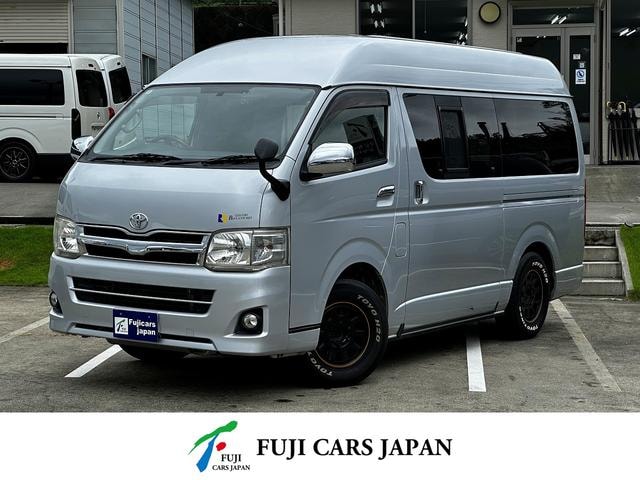 Toyota HIACE VAN 2011 — фото автомобиля 1