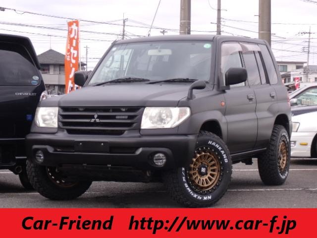 Mitsubishi PAJERO IO 2002 — фото автомобиля