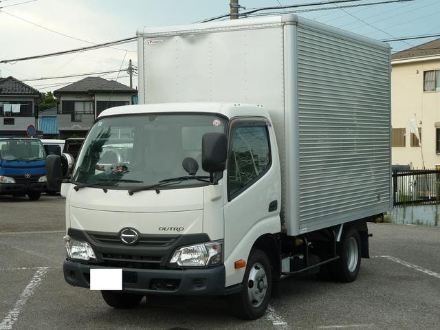 Hino DUTRO 2017 — фото автомобиля