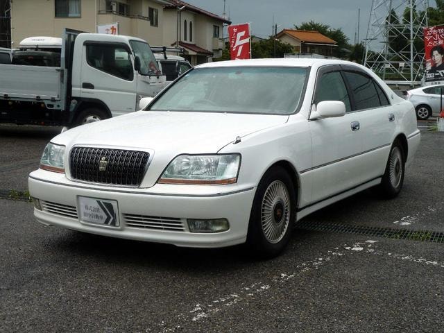 Toyota CROWN MAJESTA 2001 — фото автомобиля