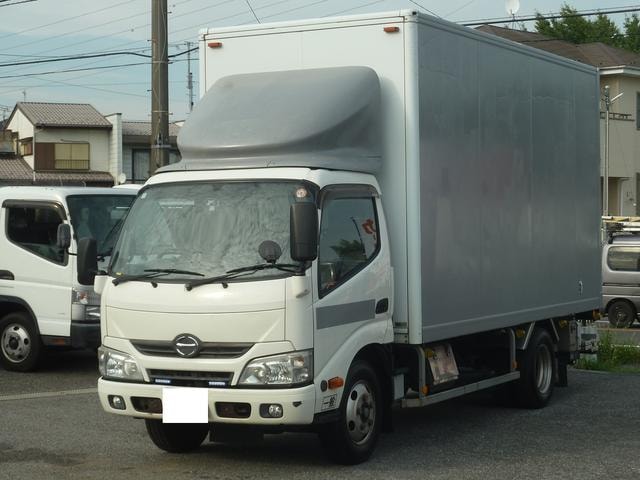 Hino DUTRO 2015 — фото автомобиля 1