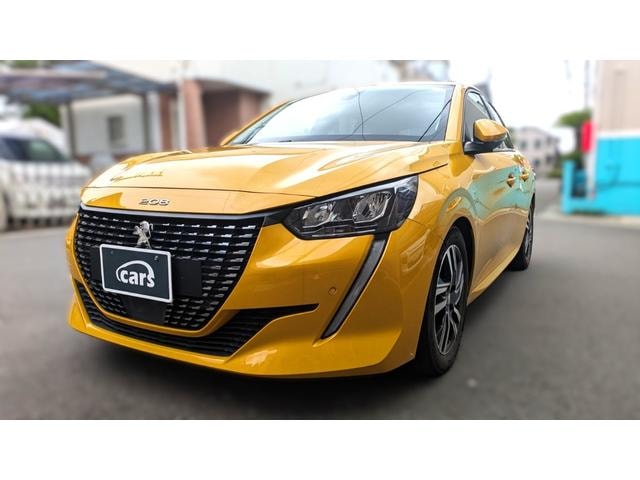 Peugeot 208 2021 — фото автомобиля