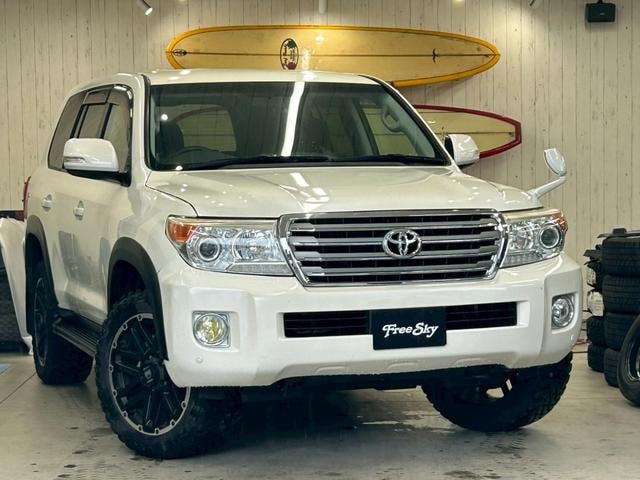 Toyota LAND CRUISER 2014 — фото автомобиля