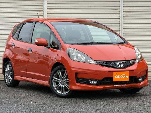 Honda FIT 2011 — фото автомобиля 1