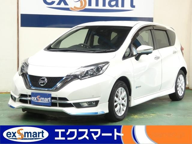 Nissan NOTE 2018 — фото автомобиля 1