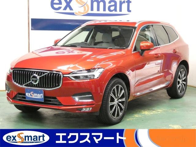 Volvo XC60 2018 — фото автомобиля 1