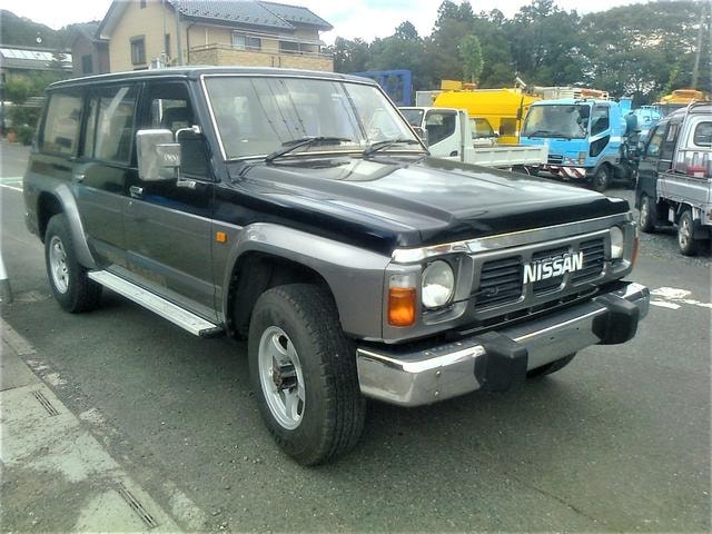 Nissan SAFARI 1990 — фото автомобиля