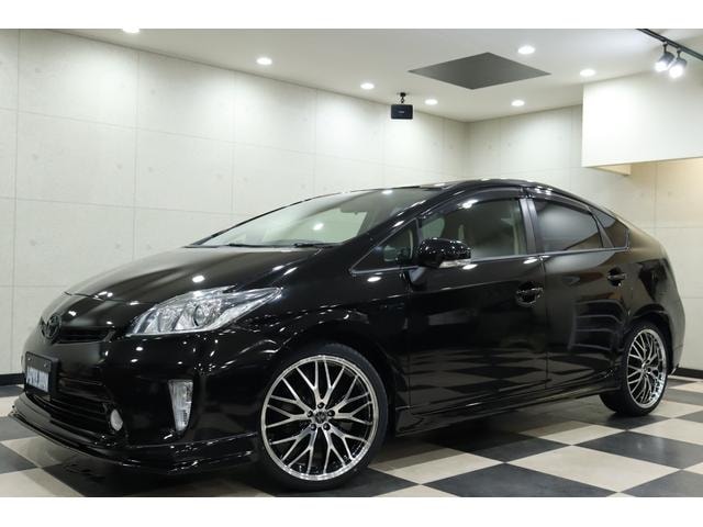 Toyota PRIUS 2013 — фото автомобиля 1