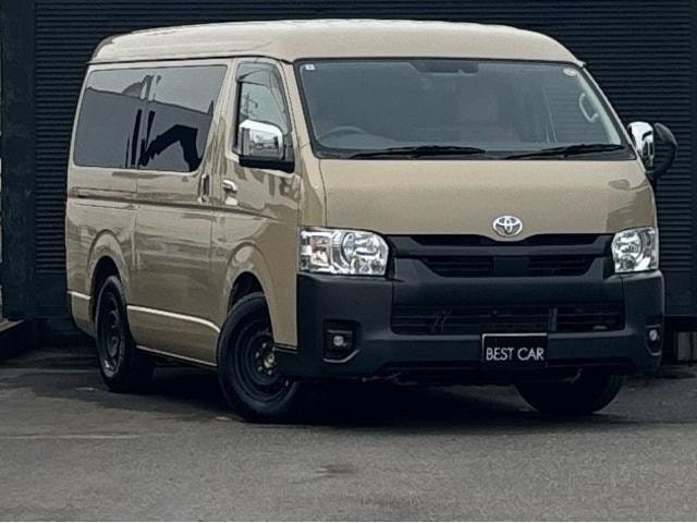 Toyota HIACE VAN 2025 — фото автомобиля