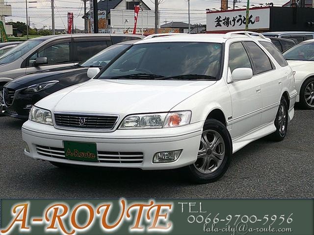 Toyota MARKII QUALIS 2001 — фото автомобиля