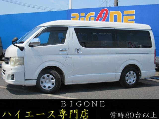 Toyota HIACE VAN 2010 — фото автомобиля 1