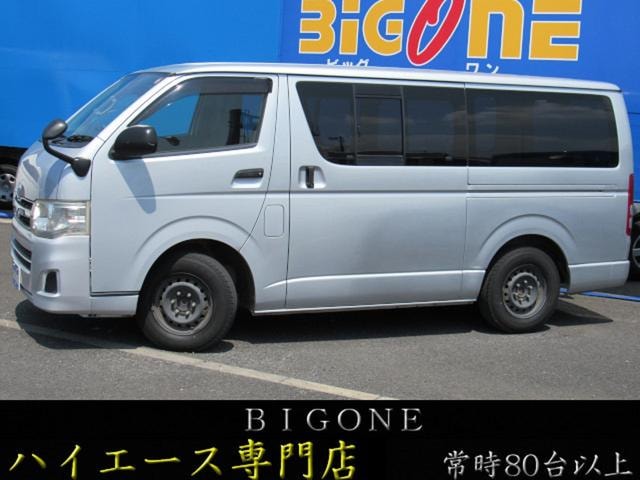 Toyota HIACE VAN 2011 — фото автомобиля 1