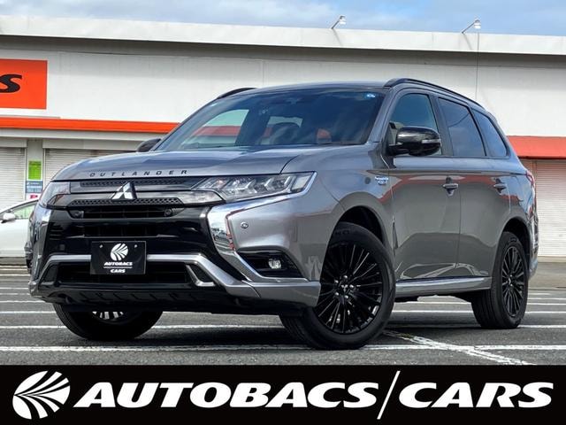 Mitsubishi OUTLANDER PHEV 2021 — фото автомобиля 1