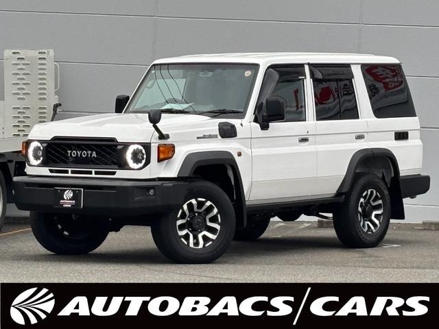 Toyota LAND CRUISER 70 2025 — фото автомобиля