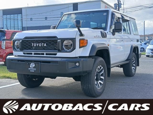 Toyota LAND CRUISER 70 2025 — фото автомобиля