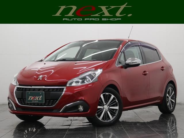 Peugeot 208 2018 — фото автомобиля