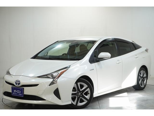 Toyota PRIUS 2017 — фото автомобиля 1