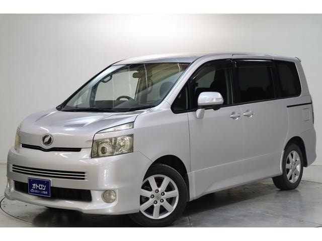 Toyota VOXY 2009 — фото автомобиля 1