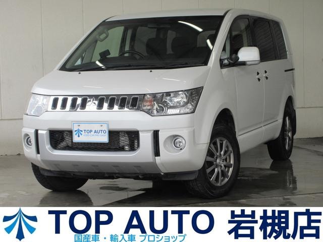 Mitsubishi DELICA D:5 2017 — фото автомобиля 1