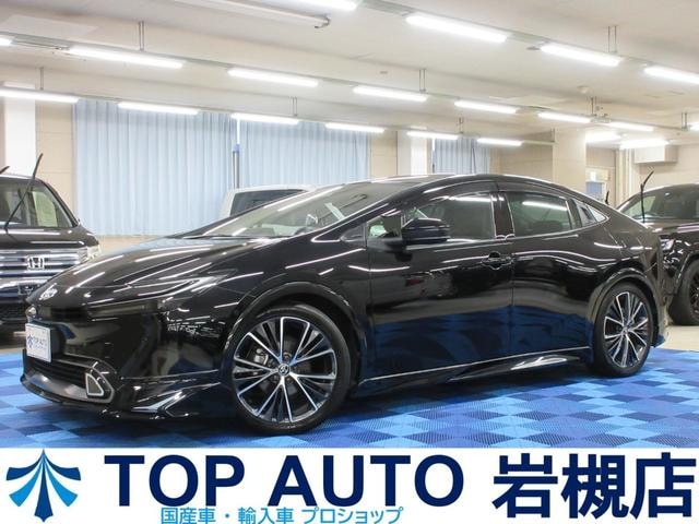 Toyota PRIUS 2023 — фото автомобиля 1