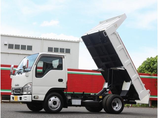 Isuzu ELF TRUCK 2017 — фото автомобиля 1