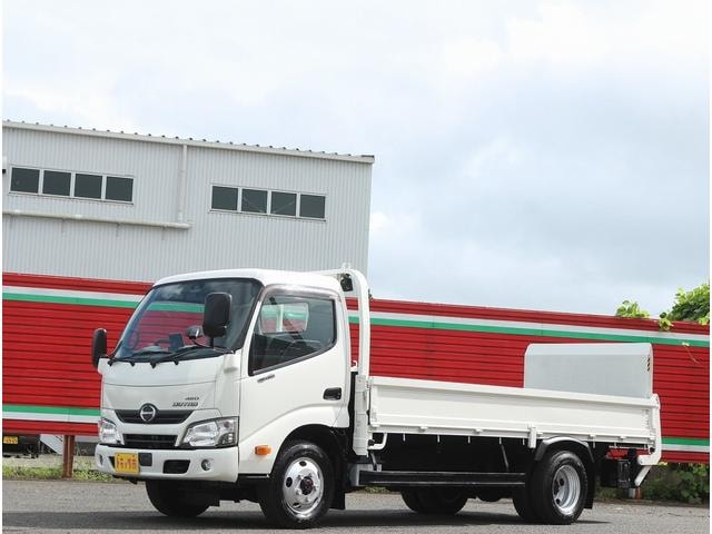 Hino DUTRO 2017 — фото автомобиля