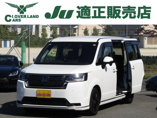Honda STEPWAGON 2022 — фото автомобиля 1