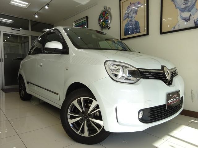 Renault TWINGO 2021 — фото автомобиля