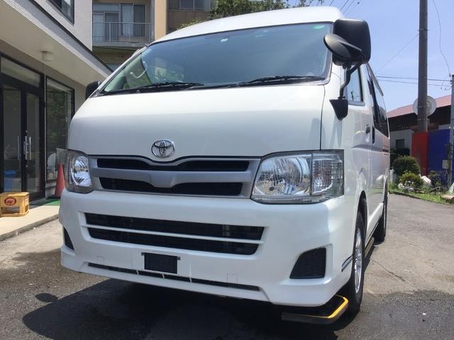 Toyota HIACE VAN 2011 — фото автомобиля